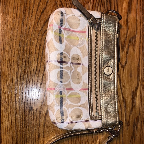 Coach Wristlet - Picture 1 of 3